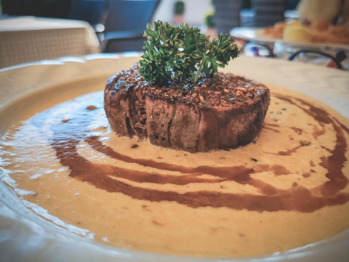Cierny Brod Restaurant Pansion Wien מראה חיצוני תמונה