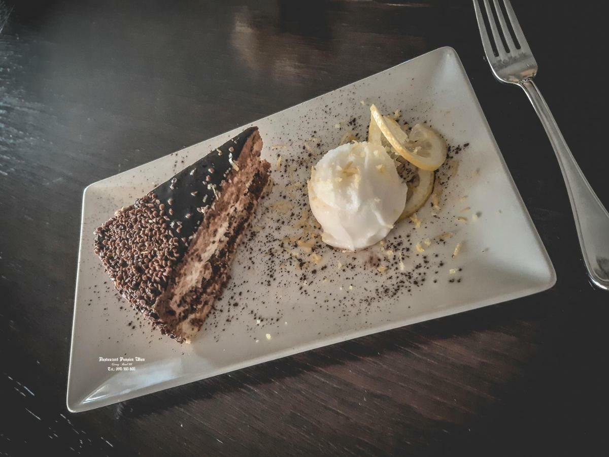 Cierny Brod Restaurant Pansion Wien מראה חיצוני תמונה